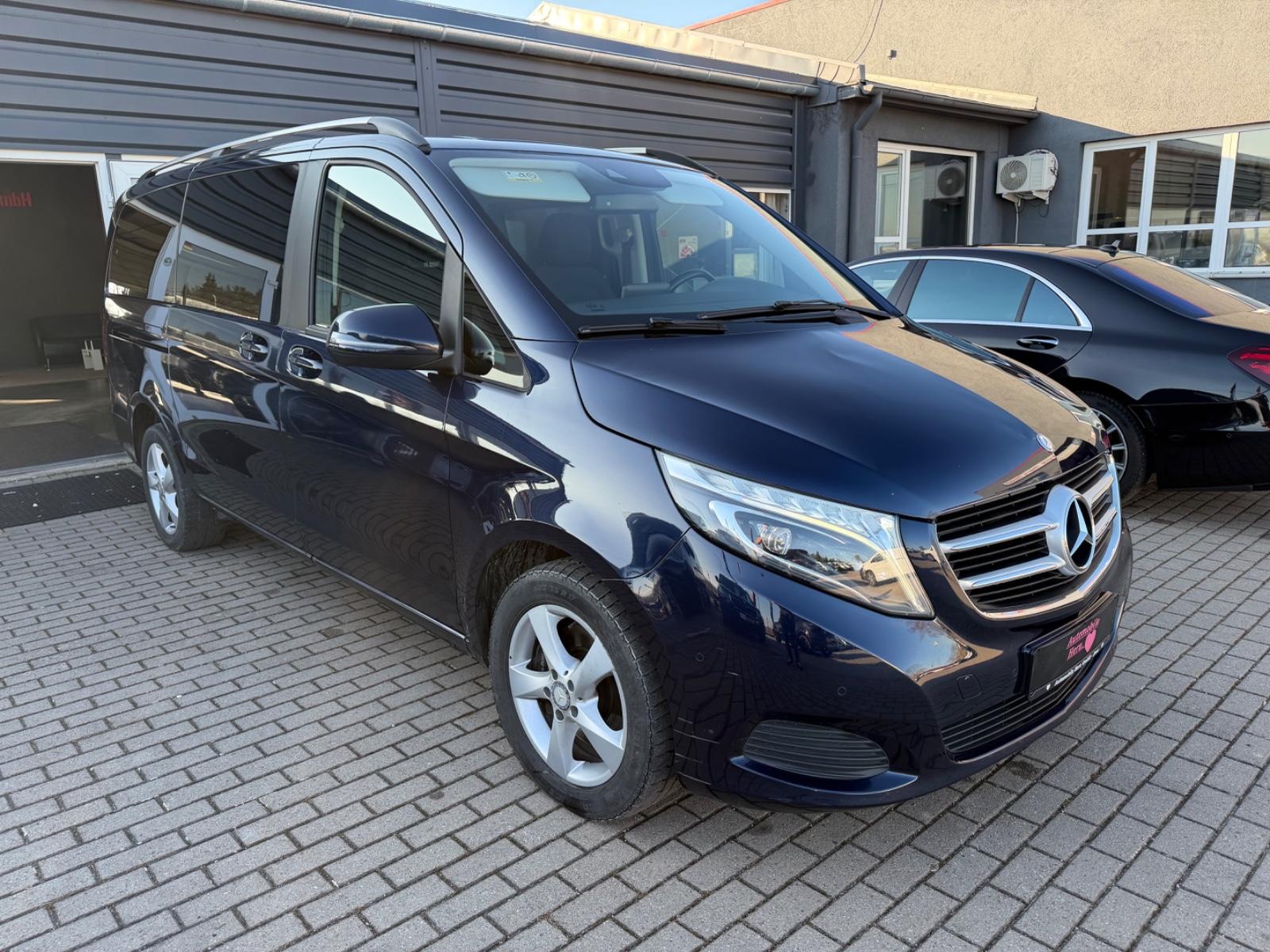 Mercedes-Benz V 250*Lang*LED*1.Hand*AHK*6SItzer*