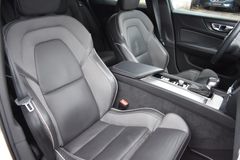 Fahrzeugabbildung Volvo V60 T5 Autom. R-Design*DAB+*FSHZG*RFK*H&K