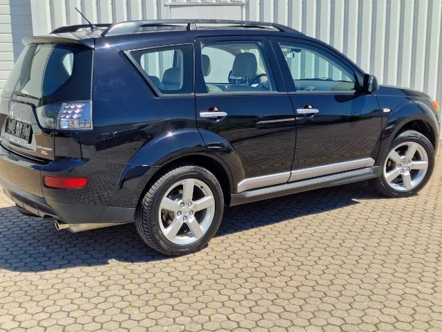 Mitsubishi Outlander  XL*4-WD*Automatik*Leder*Glasdach*2.Ha