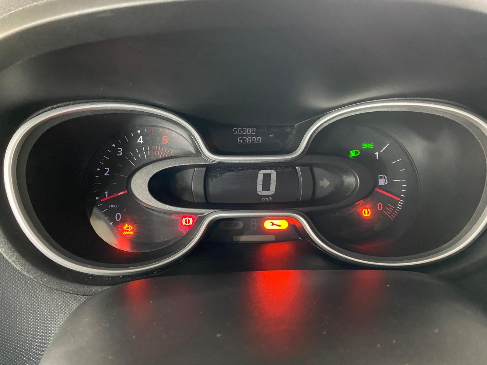 Fahrzeugabbildung Renault Trafic L2H1 2.0 dCi 145/Navi/Klima/AHK/STHZG/