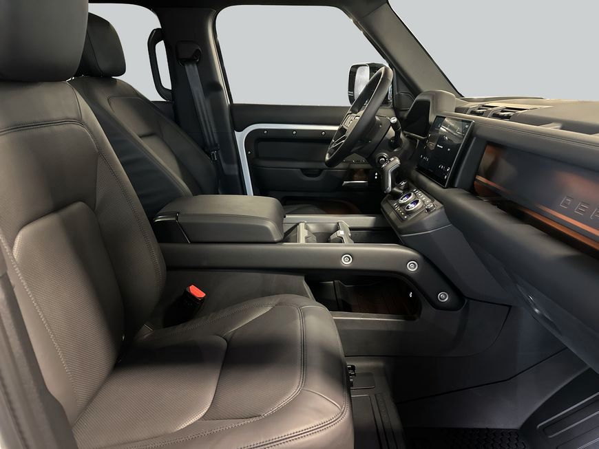 Land Rover Defender 110 D250 X-Dynamic HSE imagem 3