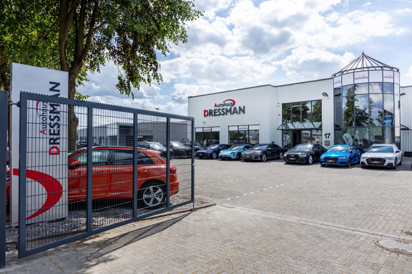showroom-image-top