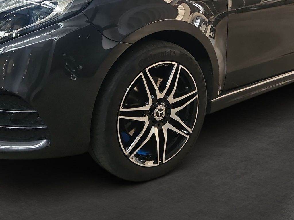Fahrzeugabbildung Mercedes-Benz V 250 d Edition lang AMG 7 Sitze Standhz AHK LED