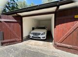 Mercedes-Benz 250 - Mercedes-Benz 250 mit Diesel-Antrieb: Weiß