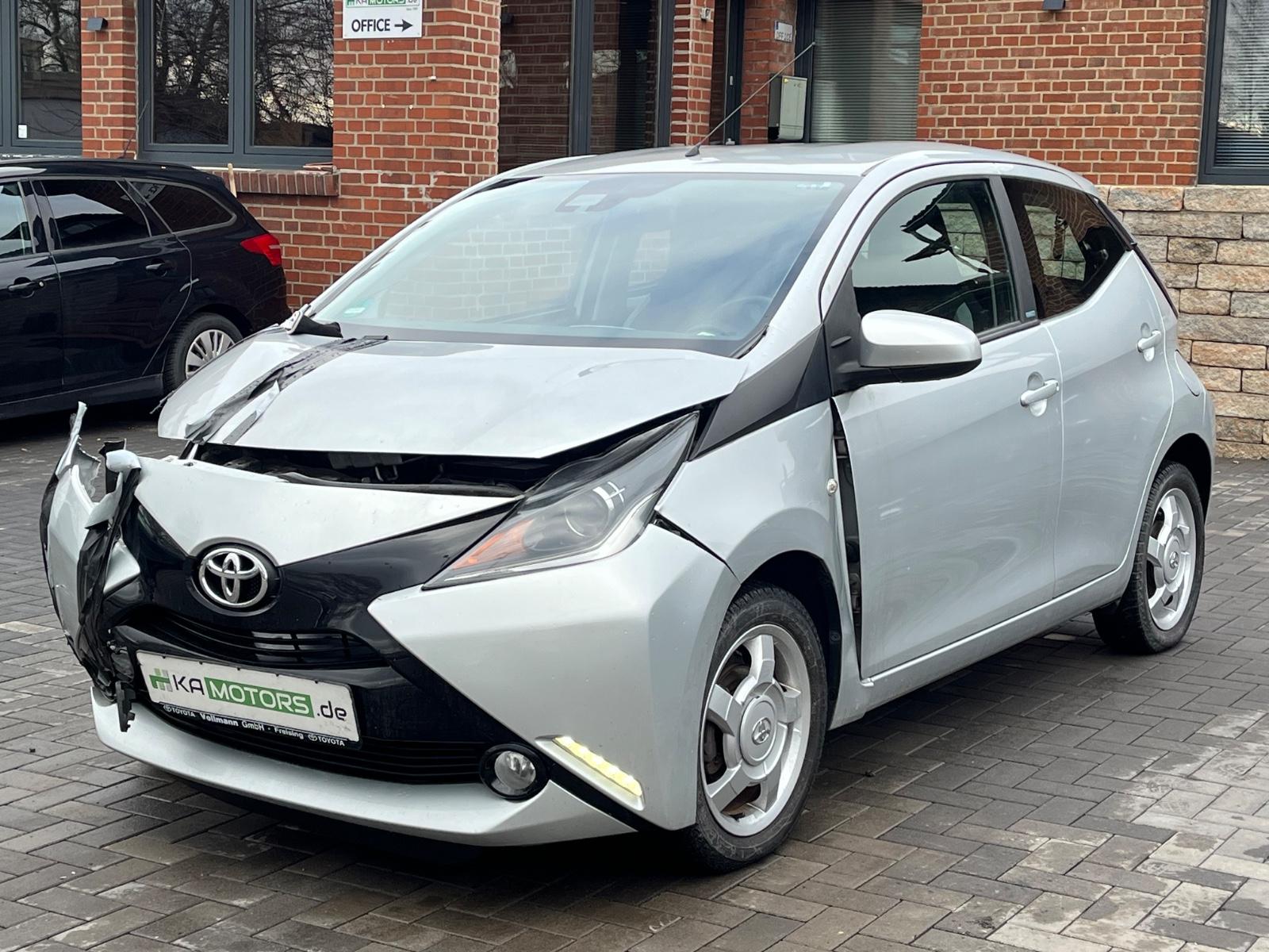 Toyota Aygo Edition-S | UNFALL | Spurhalt. | Notbrems.