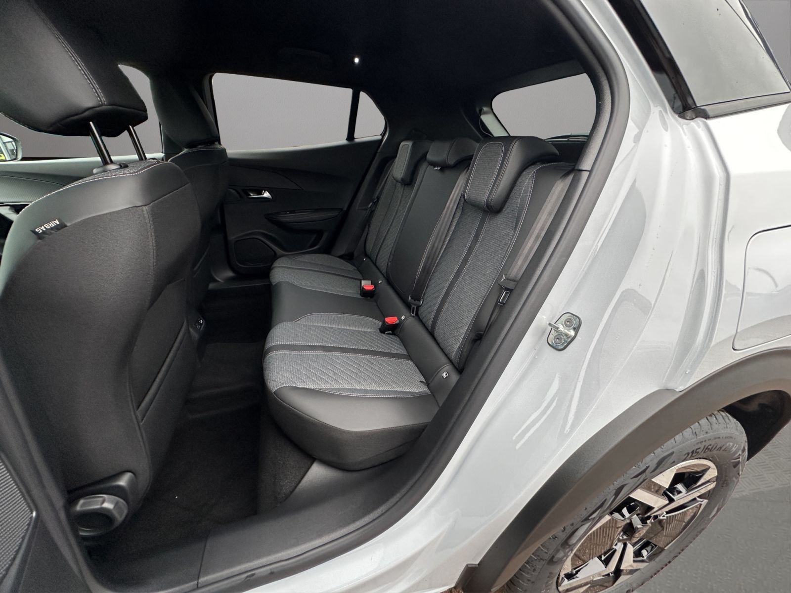 Peugeot 2008 - Bild 14