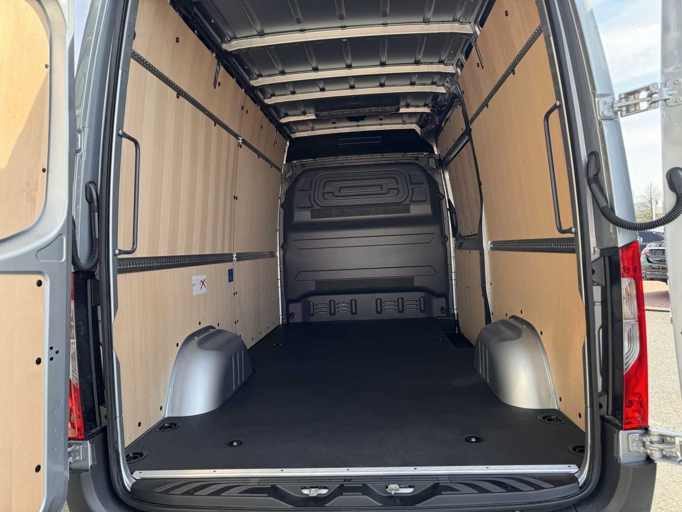 Fahrzeugabbildung Mercedes-Benz Sprinter 317 CDI 3665 Klima Kamera MBUX Schwing