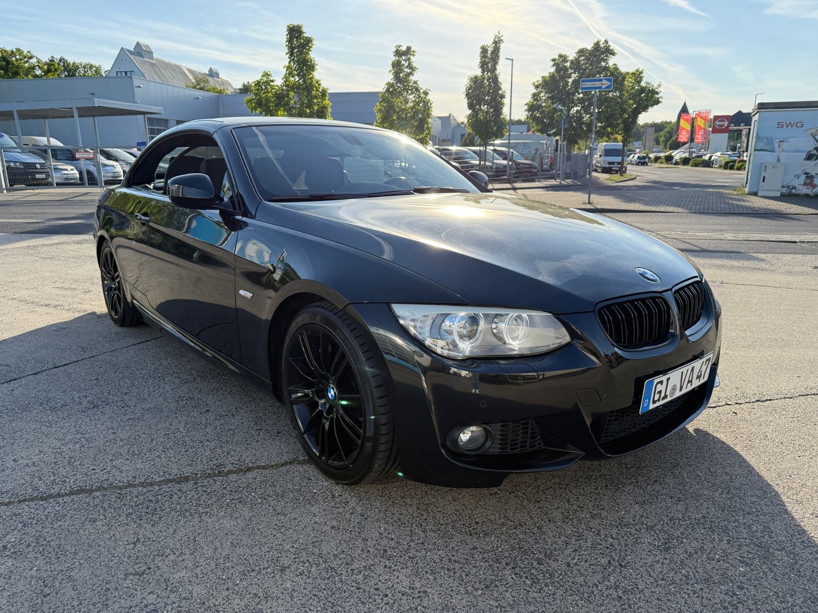 Fahrzeugabbildung BMW 335i Cabrio M-Paket H/K XENON NAVI