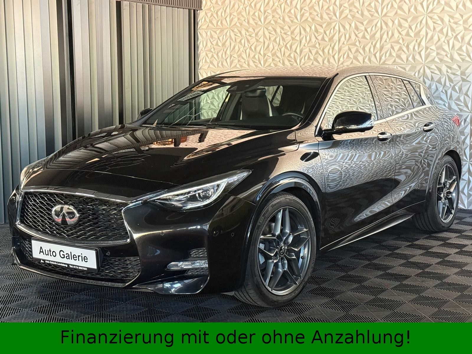 Infiniti Q30 S 2.0 AWD