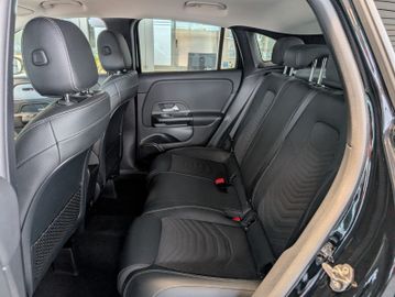 Mercedes GLA 180 - 8