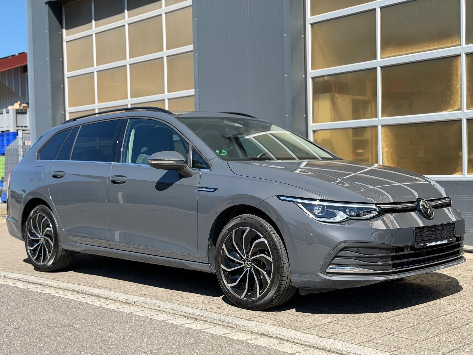 Volkswagen Golf VIII 1.5 eTSI STYLE DSG Massage PANO ACC 17