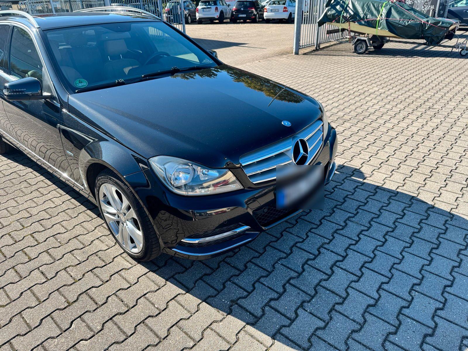 Mercedes-Benz C220 2012 — photo 7