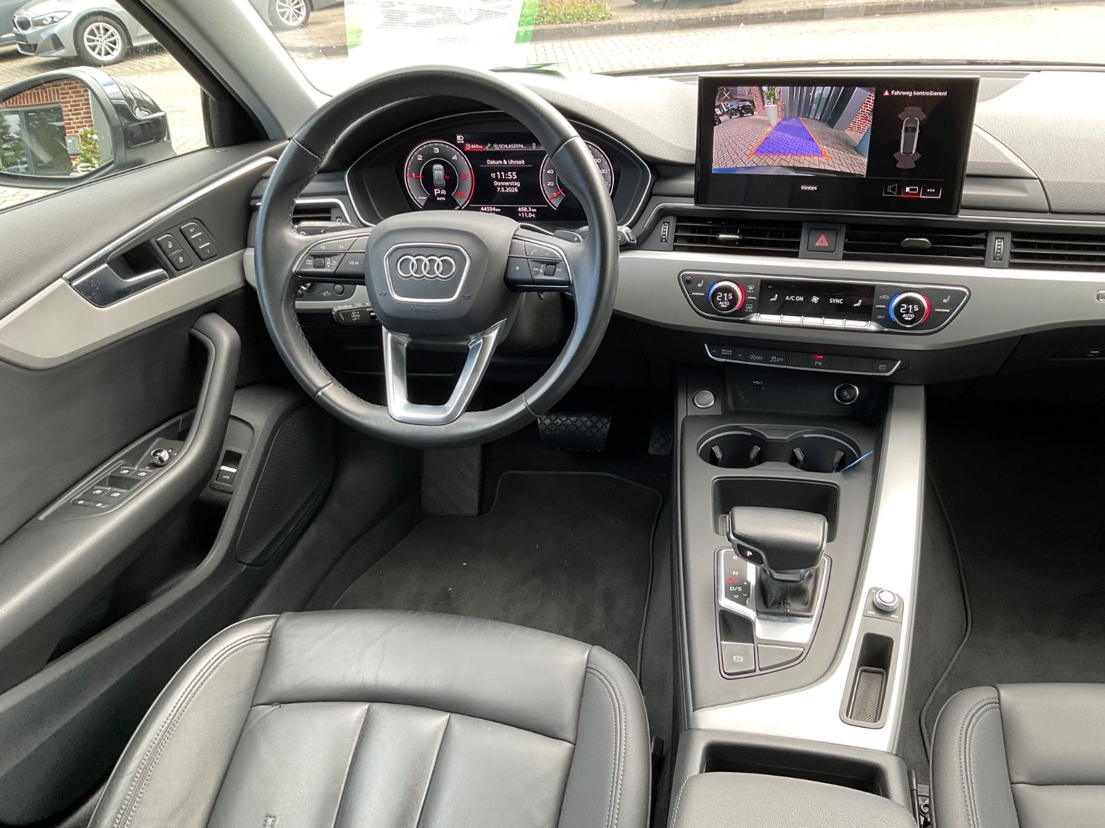 Fahrzeugabbildung Audi A4 Avant 40 TDI S tr. quattro,Kamera,Leder,ACC