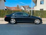 Mercedes-Benz E 400 4MATIC AVANTGARDE Autom. AVANTGARDE - Mercedes-Benz E 400 mit Benzin-Antrieb