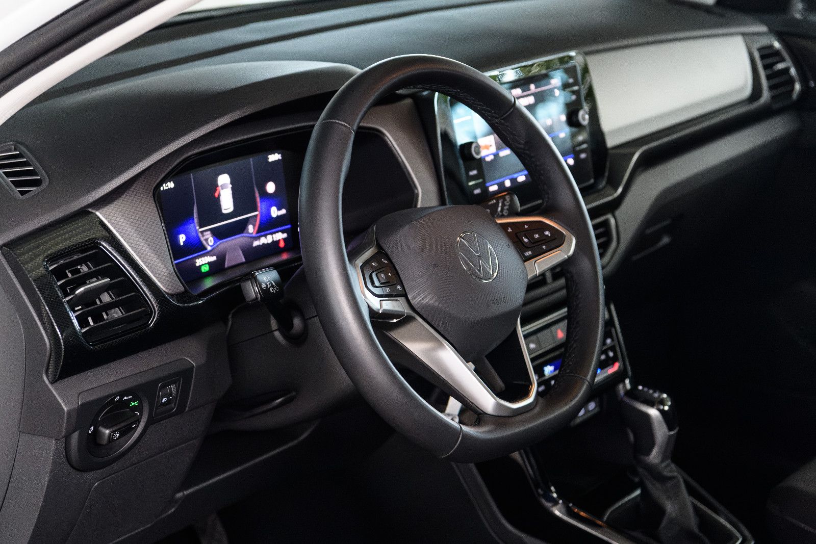 Fahrzeugabbildung Volkswagen T-Cross 1.0 TSI 85 kW Life +LED +ACC +Allwetter