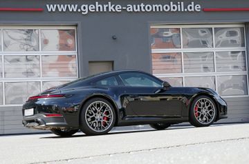 Porsche 992.2 4S*Schiebdach,Chrono,Sitzlüftung,BOSE,360°