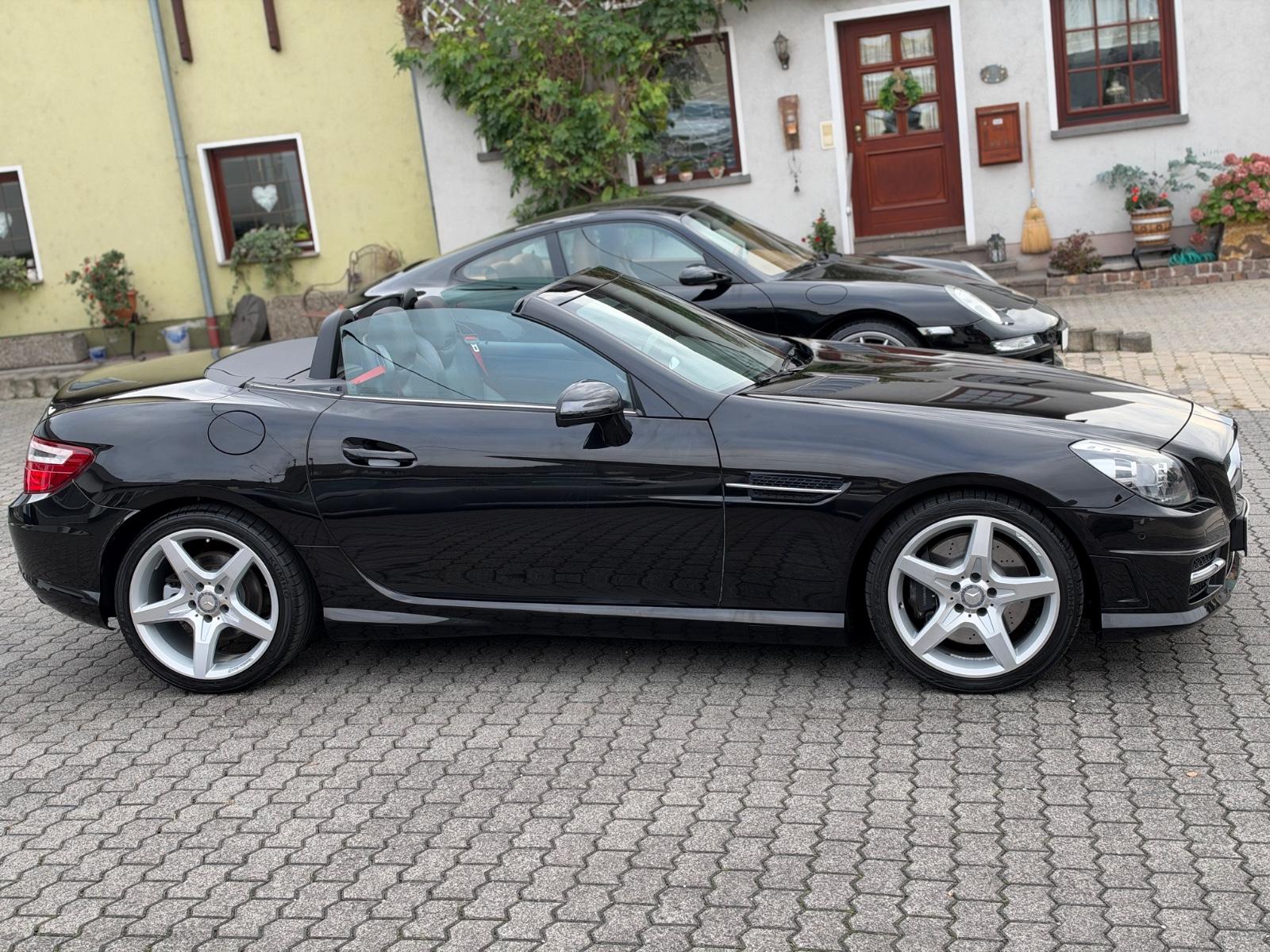 Mercedes-Benz SLK 350 V6 AMG-Line AirScarf 2.Hd Navi ILS Leder