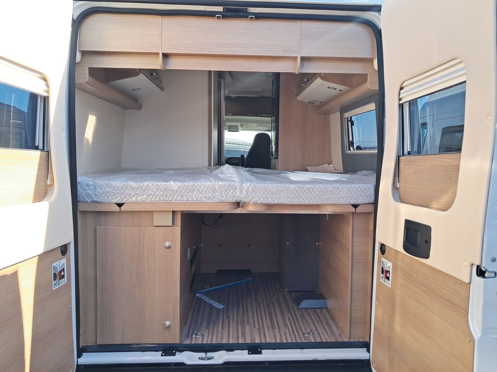 Fahrzeugabbildung Malibu Van comfort 600 DB Klimaautomatik, Radio DAB,