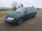 Volkswagen Passat Variant 1.8 Tüv Neu! - Volkswagen Passat Variant aus 2000