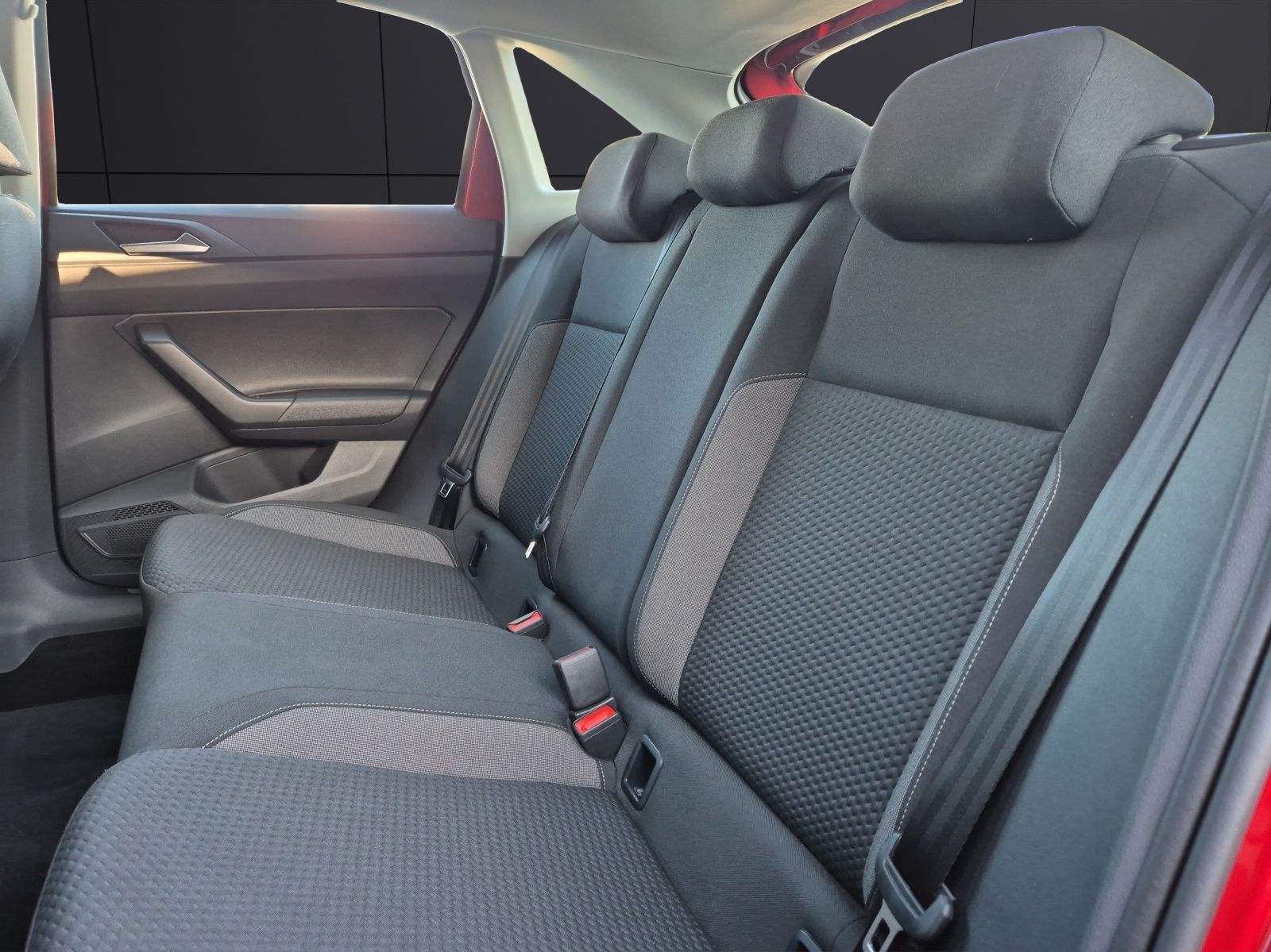 Fahrzeugabbildung Volkswagen Taigo TSI Life LED AID ACC RFK SH LM