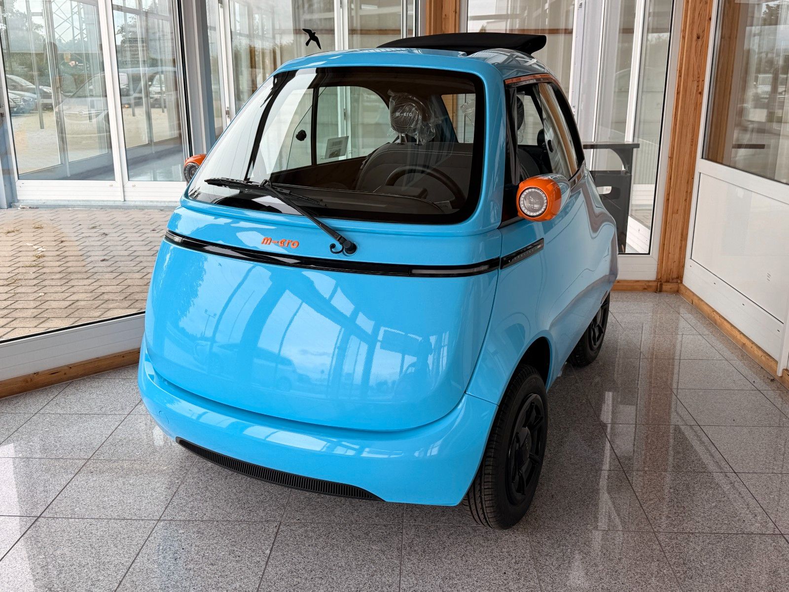 Microlino L6e Lite Venice Blue Sonnendach Fahren ab 15 J.