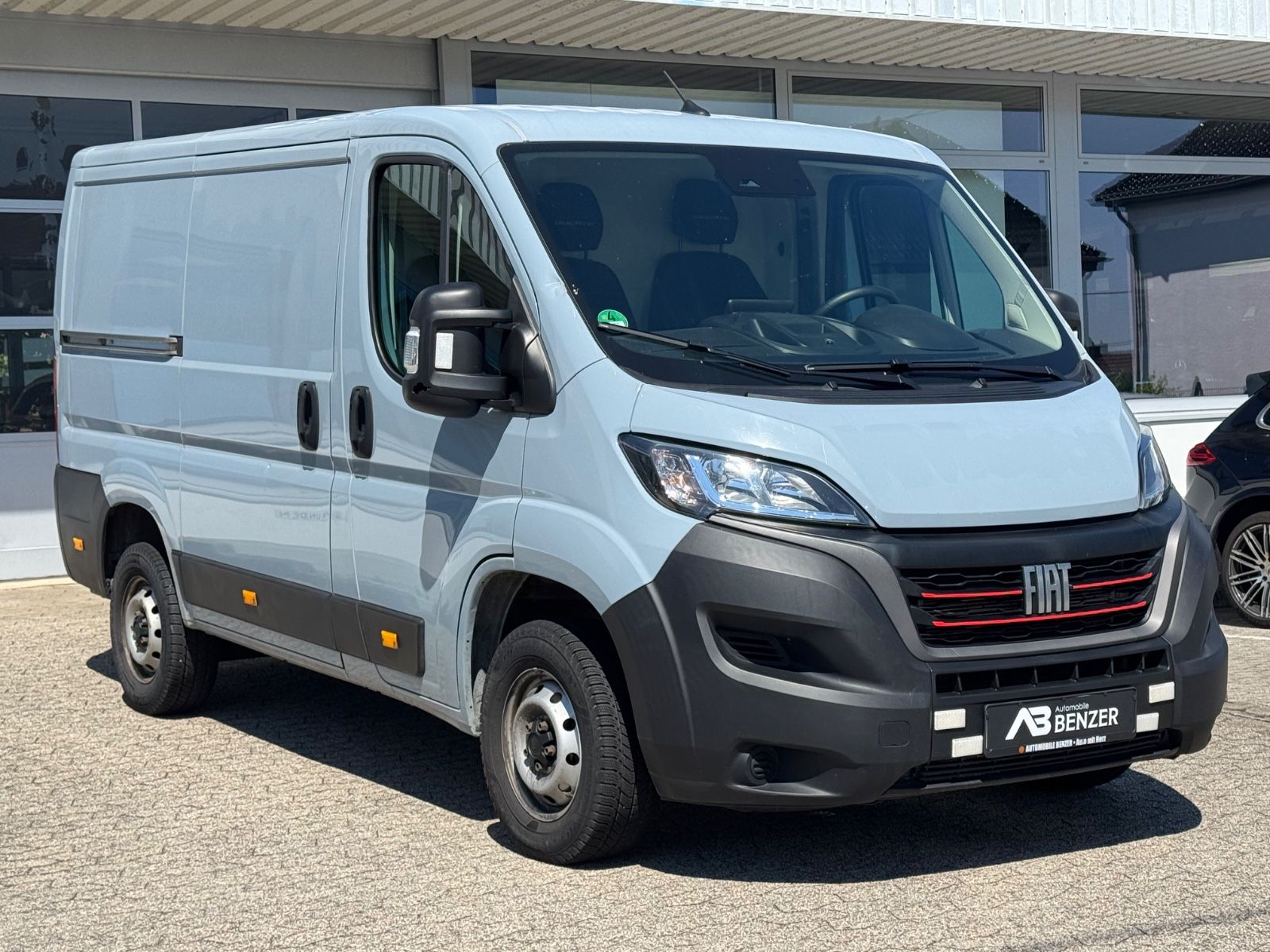 Fahrzeugabbildung Fiat Ducato L1H1 140 Multijet Flach/CarPlay/Navi/RCam