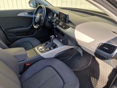 Fahrzeugabbildung Audi A6 Avant 2.0 TDI ultra S-Line Navi Xenon PDC RFK