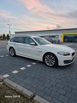 BMW 520d xDrive Touring A Luxury Line Luxury Line