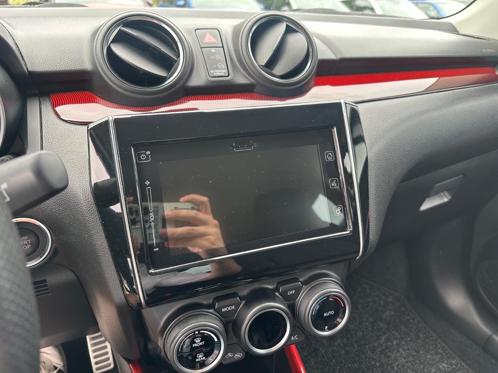Suzuki Swift 1.4 BOOSTERJET Sport LED Kamera SHZ Navi