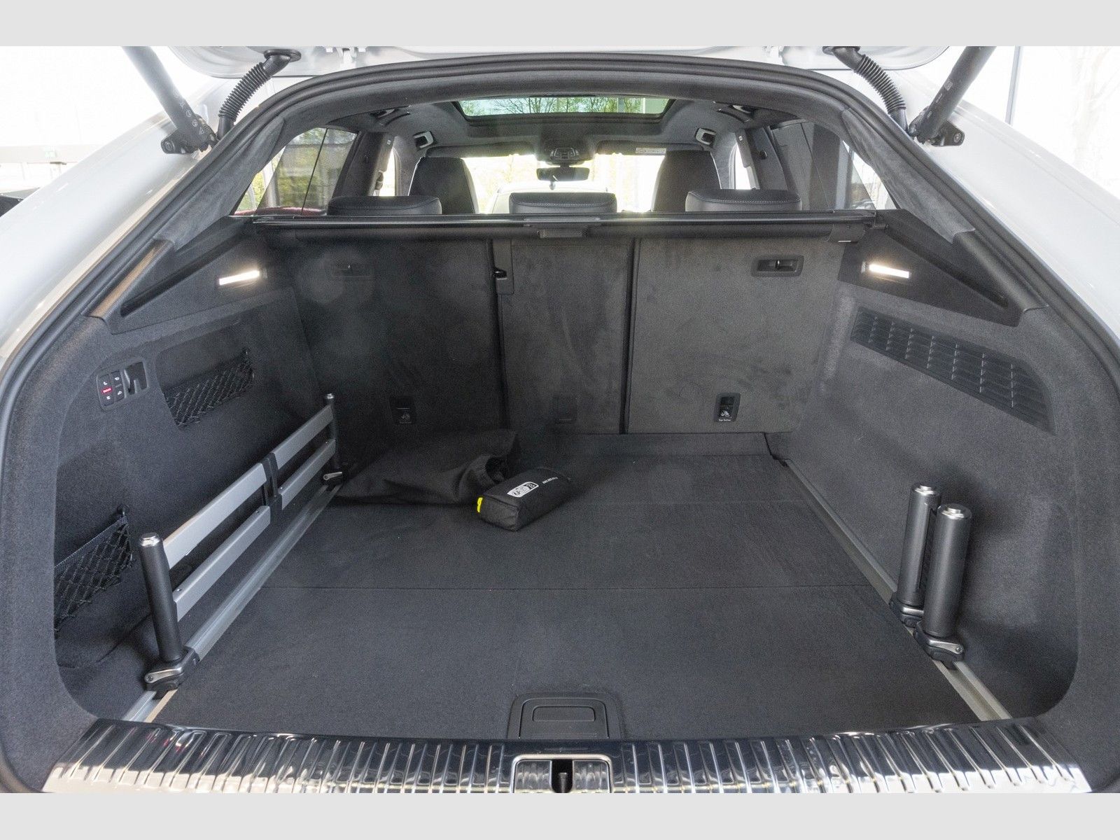Audi RSQ8 - Bild 6