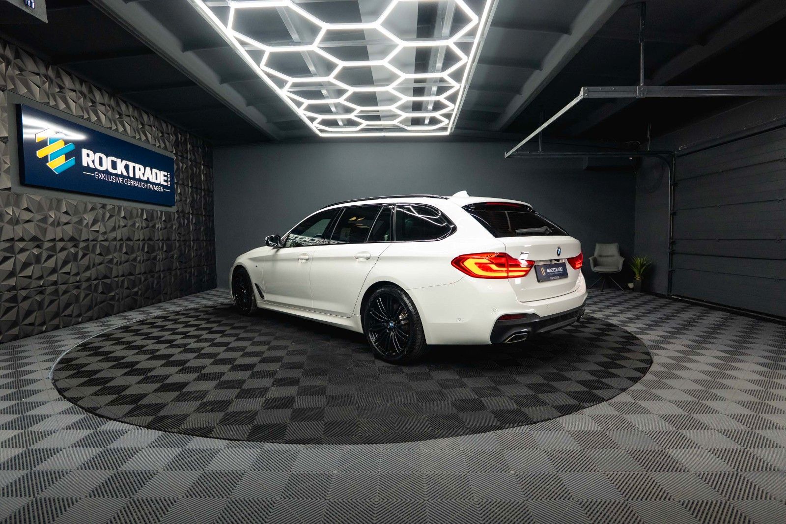 Fahrzeugabbildung BMW 540d xDrive M Sport Shadow | ACC | Pano | LED