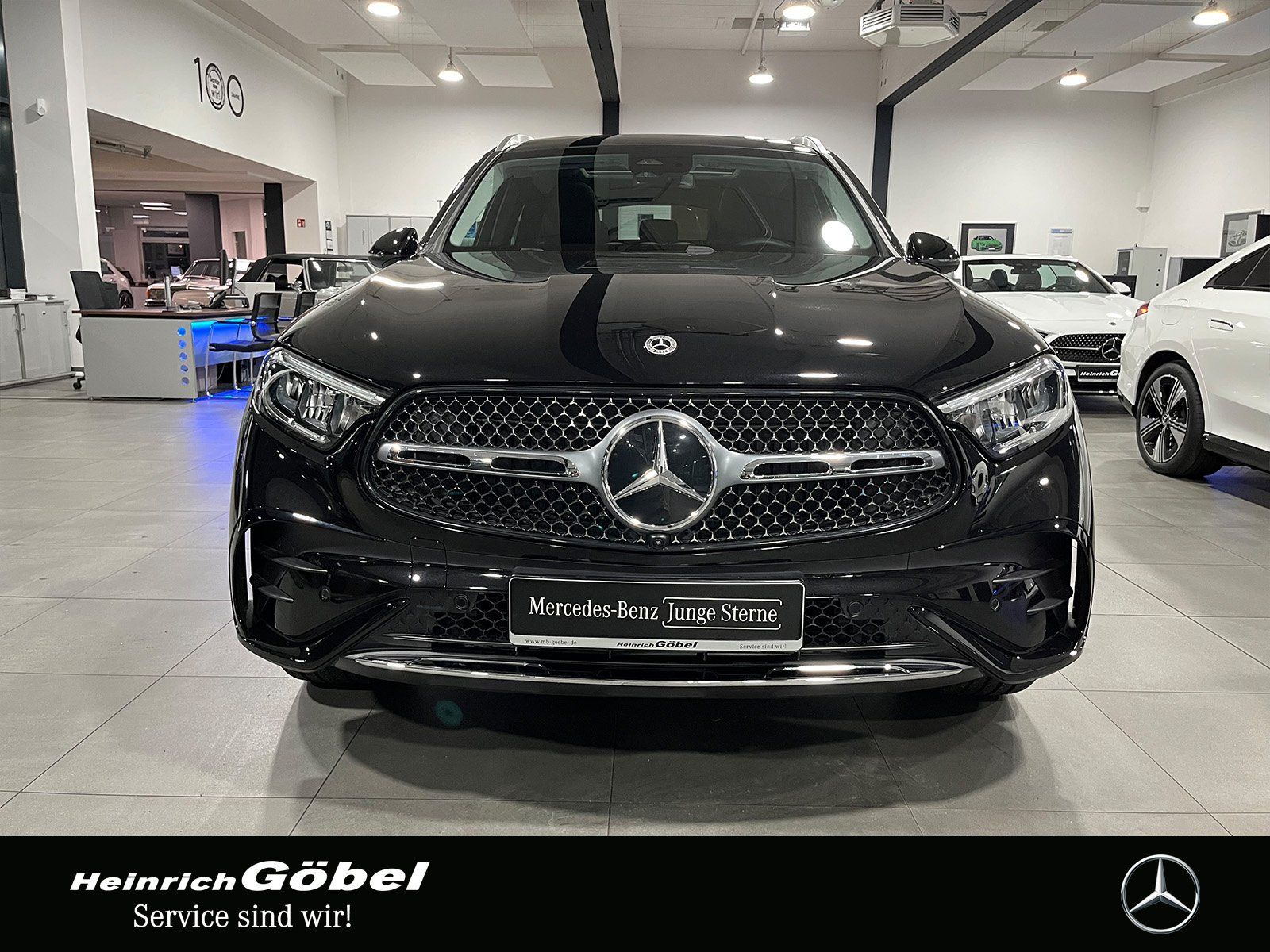 Fahrzeugabbildung Mercedes-Benz GLC 300 d 4M AMG+PANO+AHK+360°+MEMORY+CARPLAY