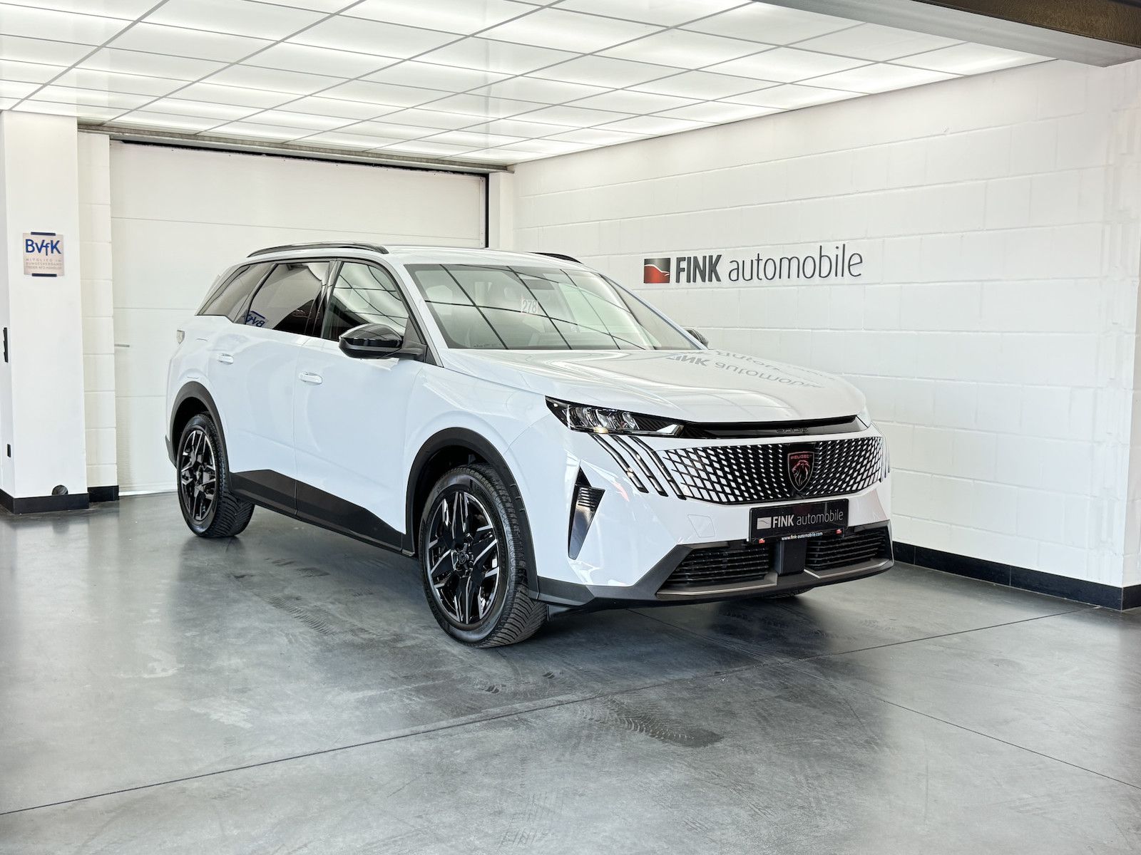 Peugeot 5008 145 Mild Hybrid Allure7 Sitzer LED CAM