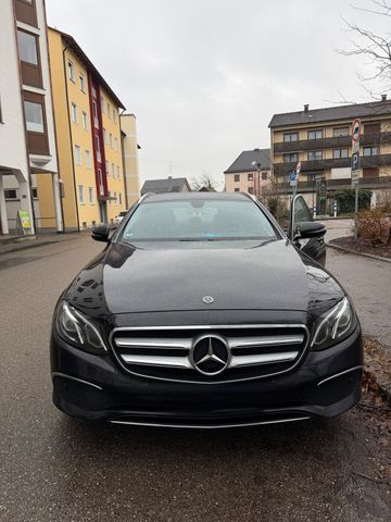 MERCEDES-BENZ Mercedes Benz E220D