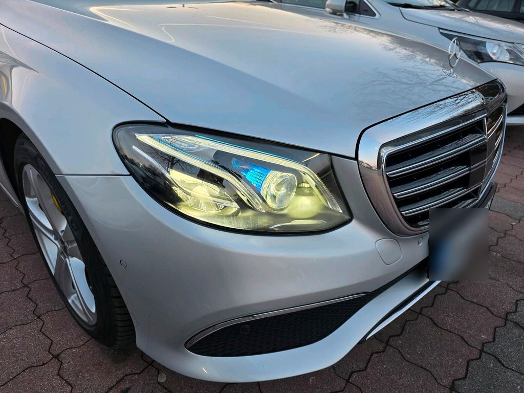 Image of Mercedes-Benz E 350