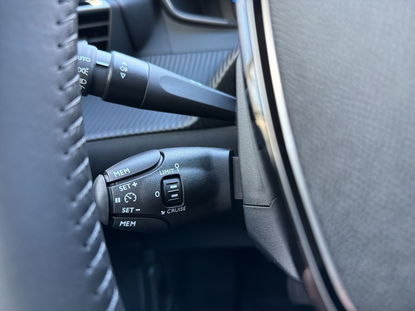 Peugeot e-208 - Bild 18