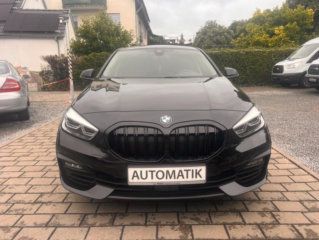 BMW 118 i Advantage W-LAN NAVI/LED/PDC/SHZ