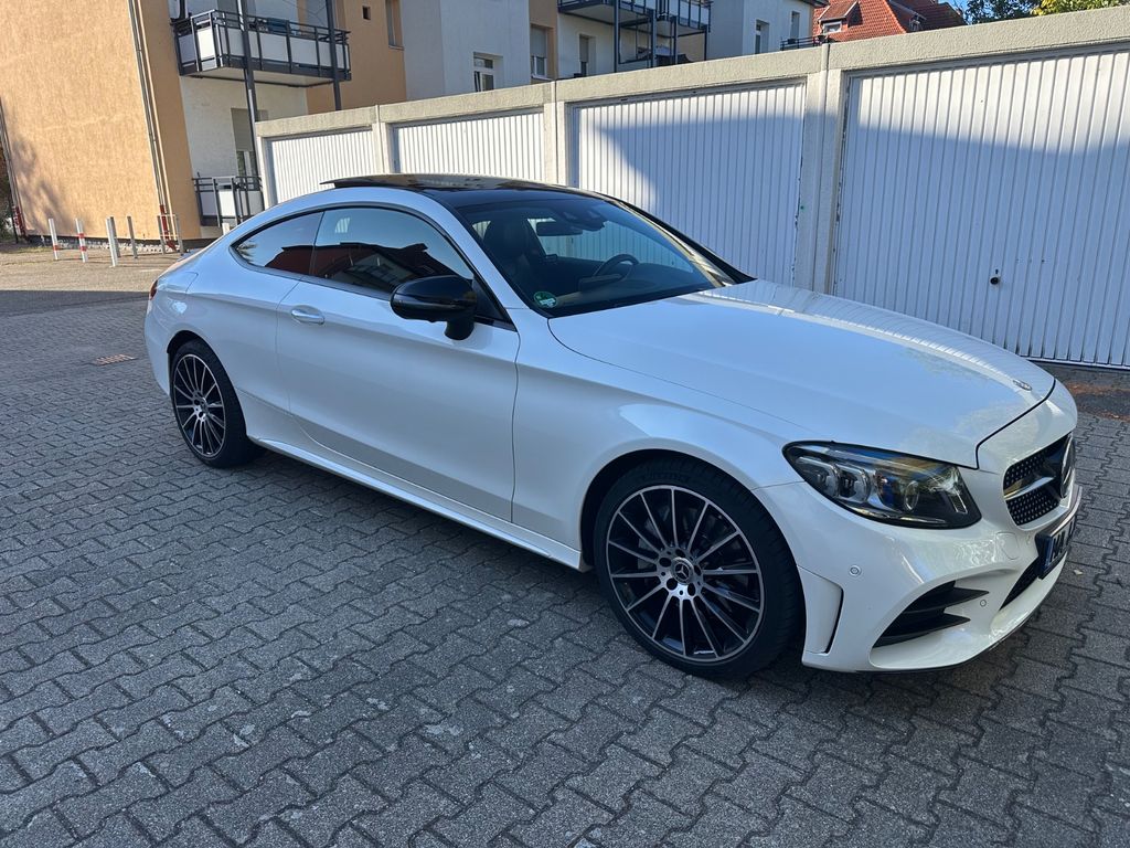 Image of Mercedes-Benz C 400