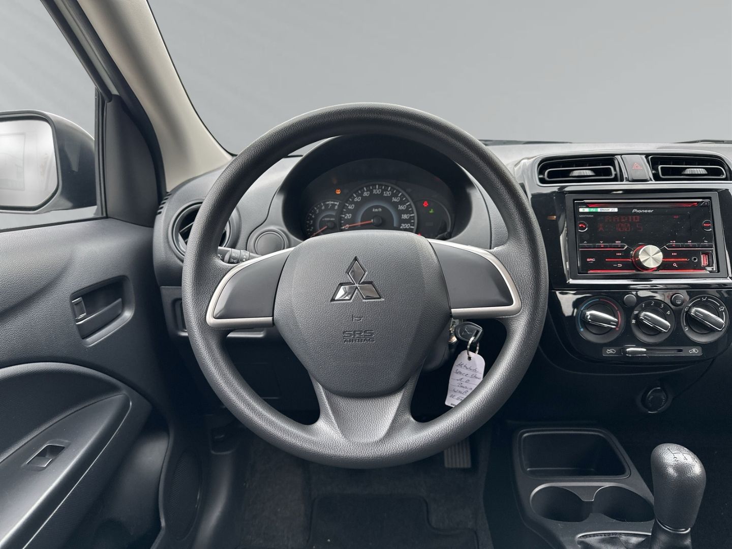 Fahrzeugabbildung Mitsubishi Space Star Radio + Bluetooth+ USB + Freisprechei