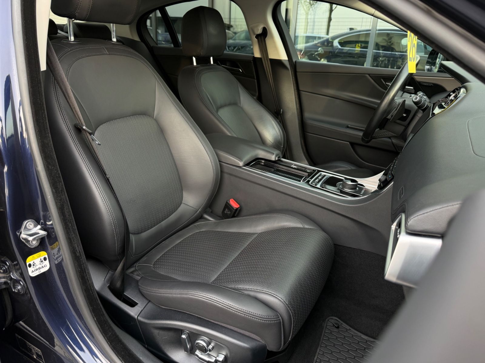 XE Portfolio AWD 2.0 Aut Leder Navi ACC 1.Hand
