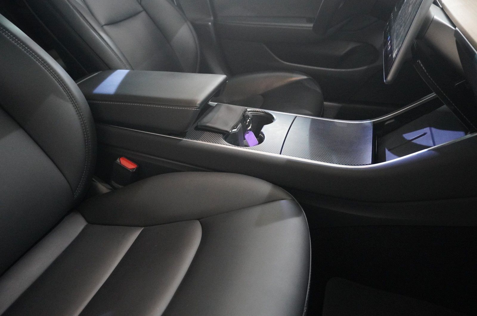 Fahrzeugabbildung Tesla Model 3 Standard Range Plus NAVI/KAMERA/SH/PANO