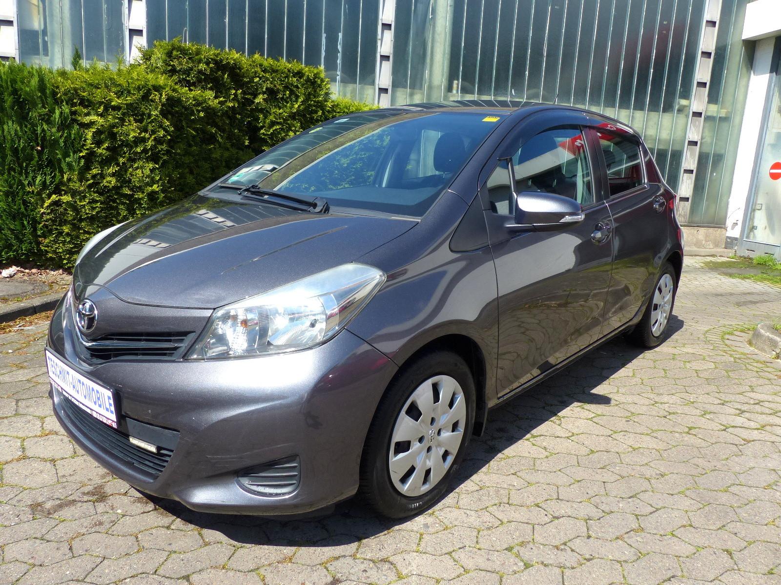 Toyota Yaris Life Automatik/Kamera/Bluetooth