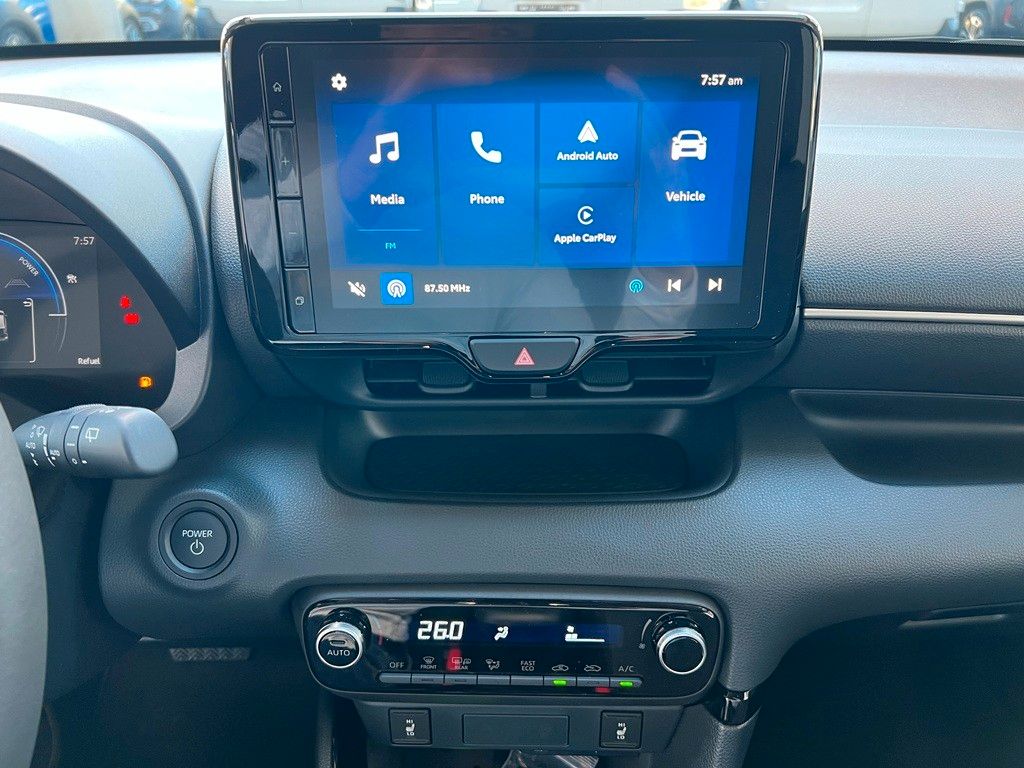 Fahrzeugabbildung Toyota Yaris Hybrid Teamplayer Comfortpaket