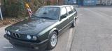 BMW 325I Touring Top Zustand, neu lackiert... - BMW 325 aus 1988: 325i
