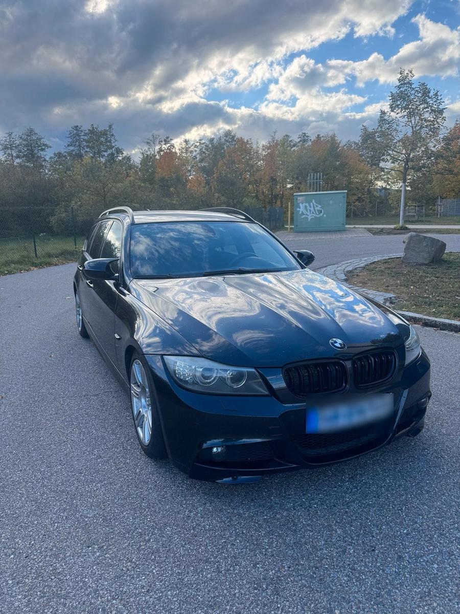 BMW 325, 2009