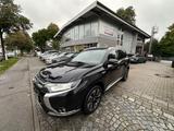 Mitsubishi Outlander PHEV Plus 4WD Led Ahk Navi Kamera Lede - Mitsubishi Gebrauchtwagen in München