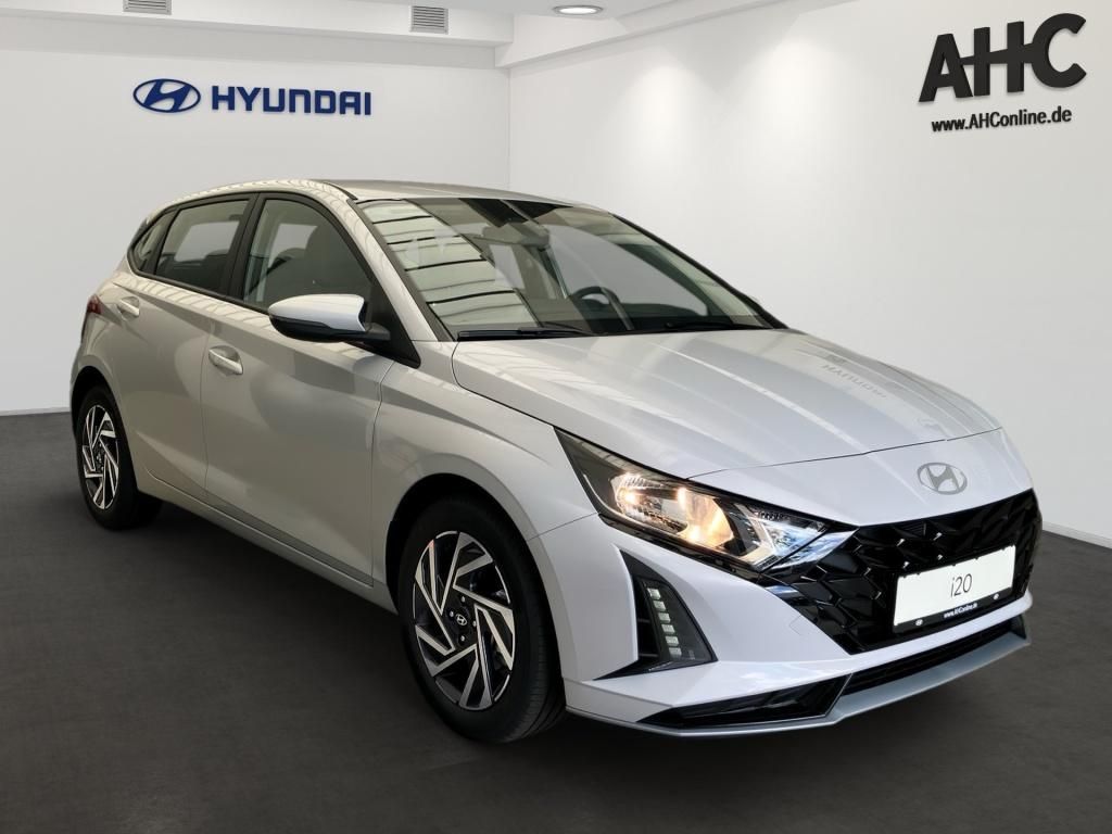 Fahrzeugabbildung Hyundai i20 FL (MY25) 1.0 T-GDI (100 PS) 6-MT 2WD Navi