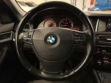 MYAUTOCENTER – Gebraucht- und Jahreswagen mit Werkstattservice in Pfaffenhofen BMW Limousine 520 d *BiXenon*Navi*Schiebedach*