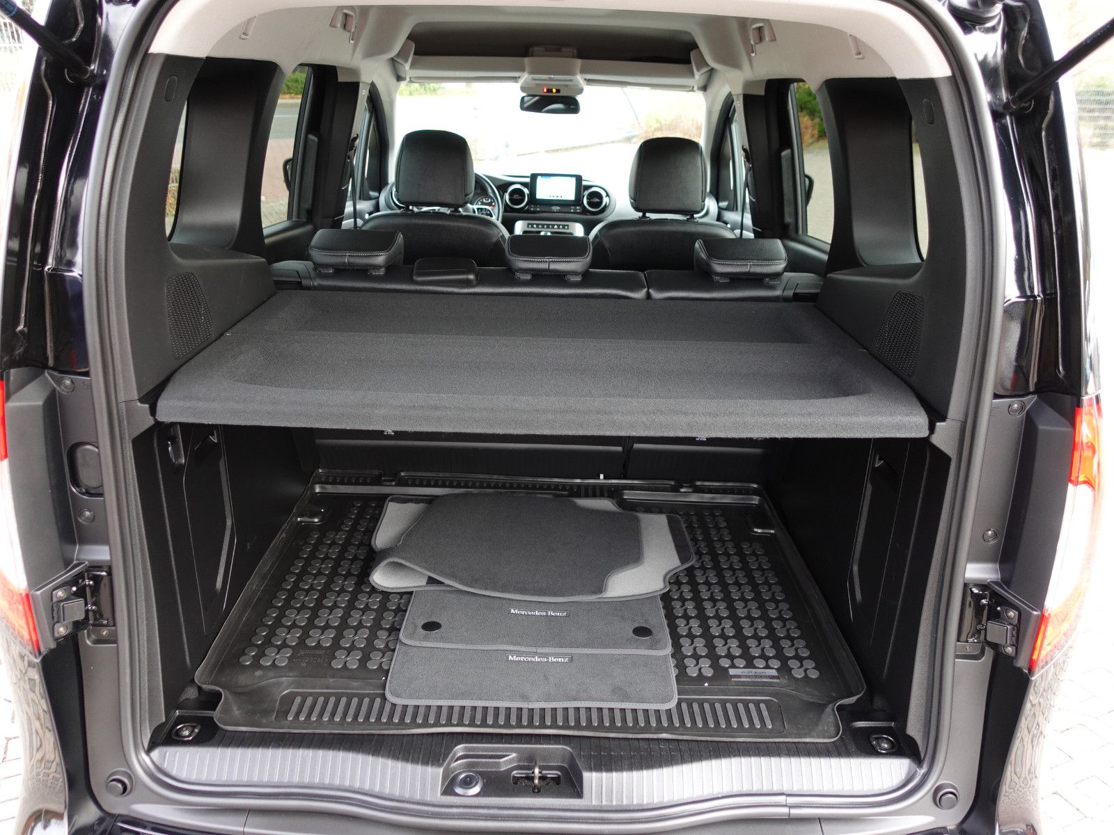 Fahrzeugabbildung Mercedes-Benz T 180 Aut. Progressive AHK MBUX Kamera Premium