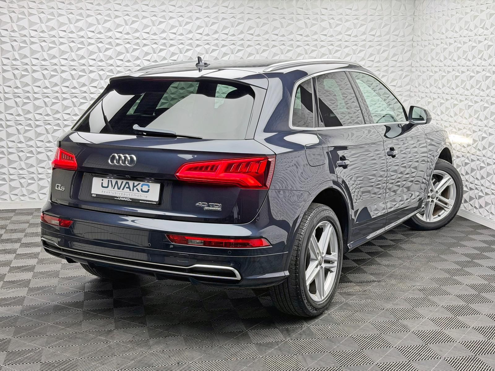Fahrzeugabbildung Audi Q5 40 TDI S-LINE/QUA/ACC/AHK/MATRIX/KEYLES/RCAM